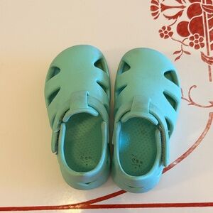 Ten Little Splash Sandals toddler size 8